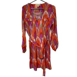 Gorgeous Michael Kors dress shirt style with gold chain detail size M​